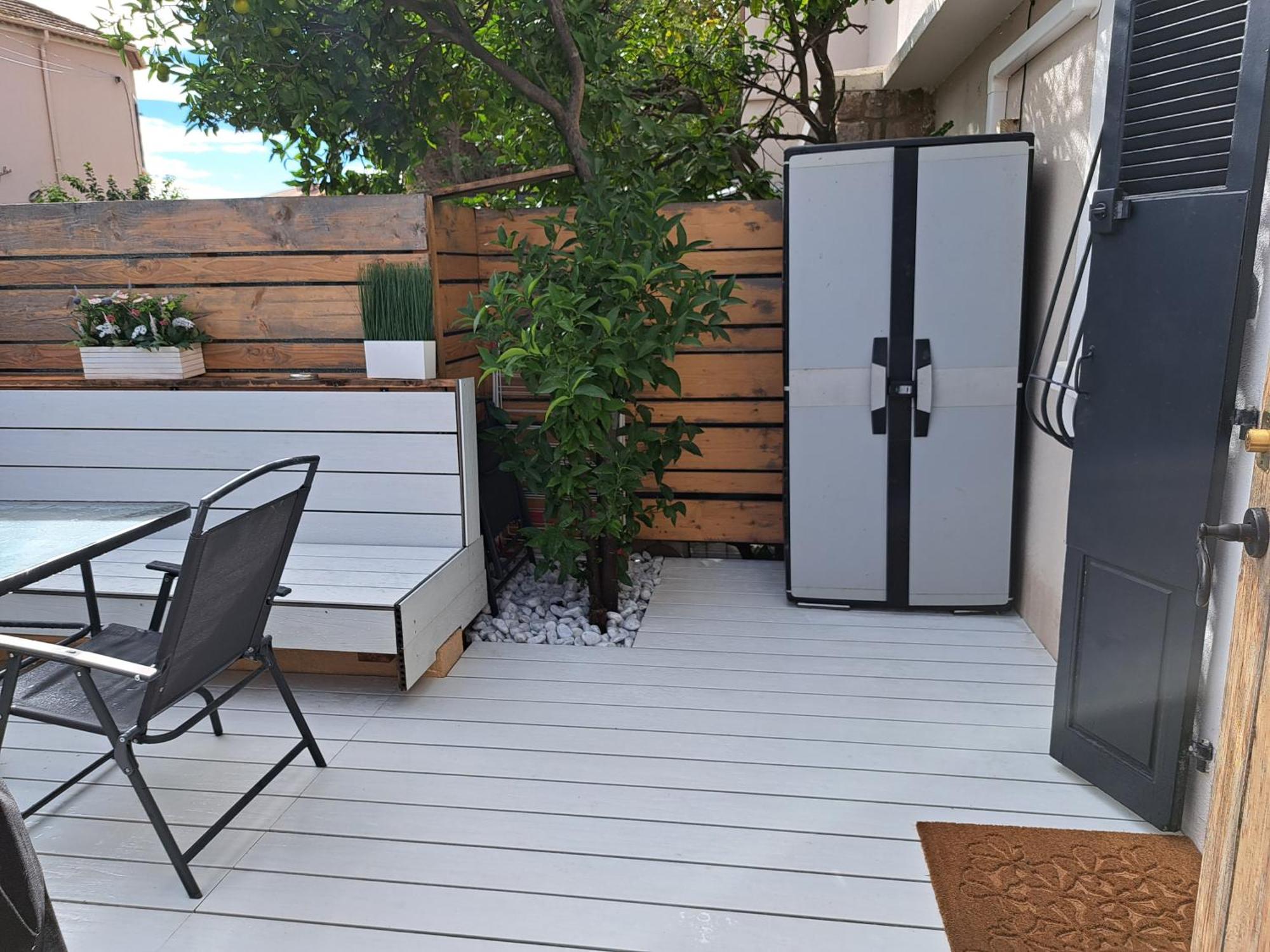 Séduisant studio avec cour privative La Crau Exterior foto