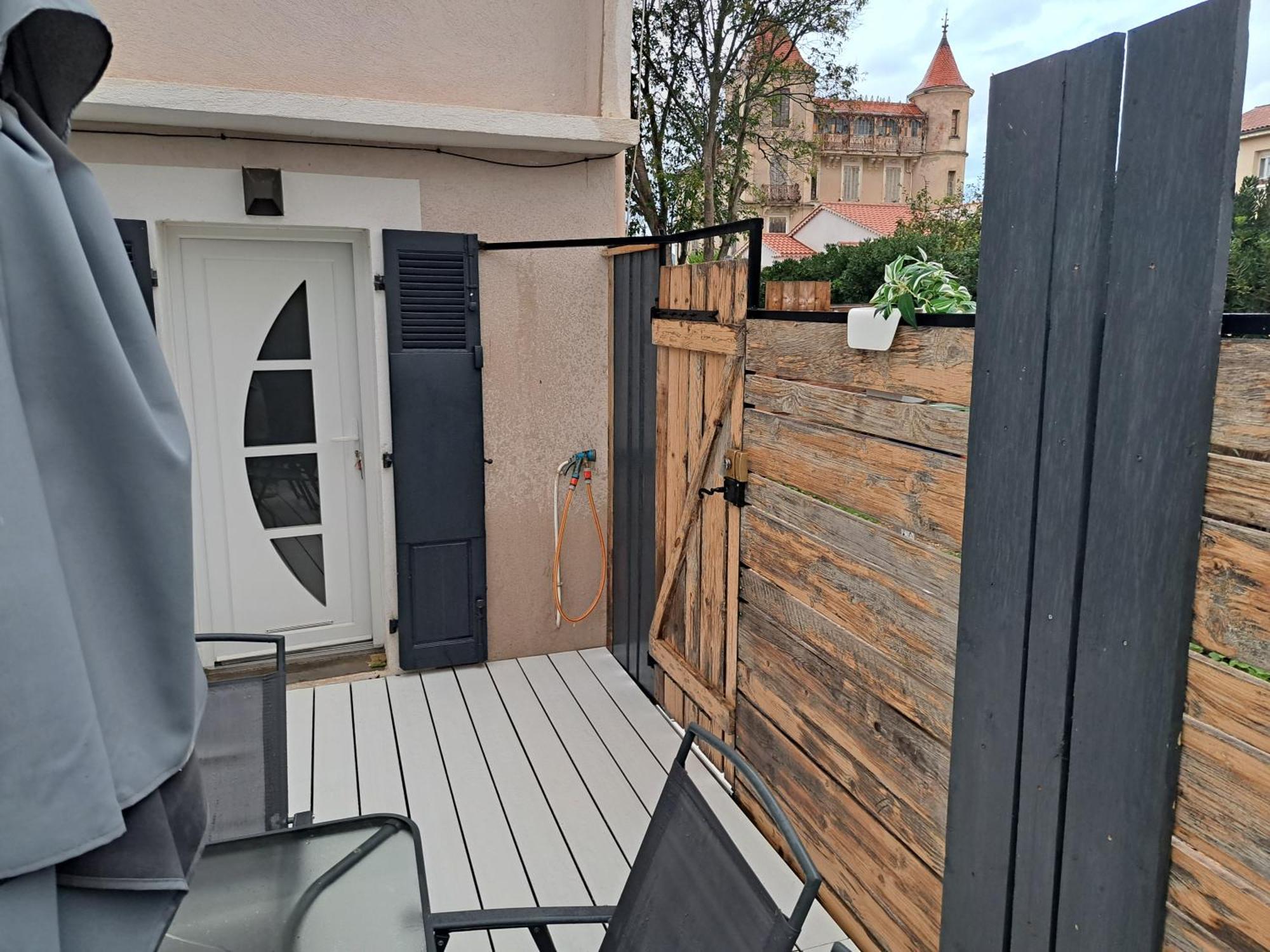 Séduisant studio avec cour privative La Crau Exterior foto