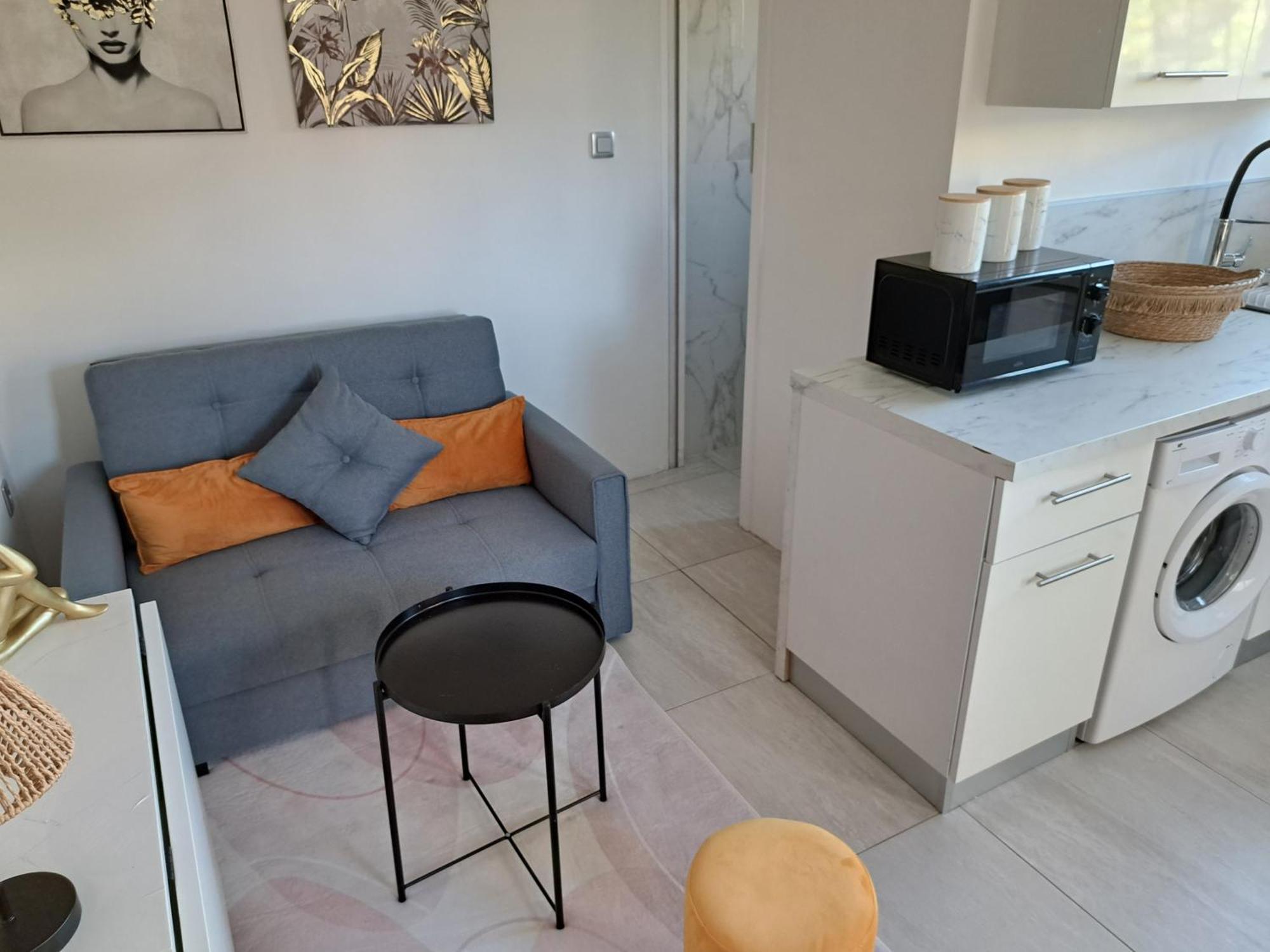 Séduisant studio avec cour privative La Crau Exterior foto